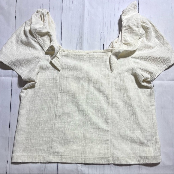 Madewell Crosshatch Ruffled Top in Cream - Picture 2 of 4